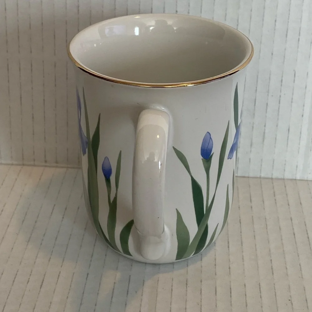 VTG Otagiri Japan ceramic Mug grey cat floral iris gold rim 10 ozs - Picture 3 of 8